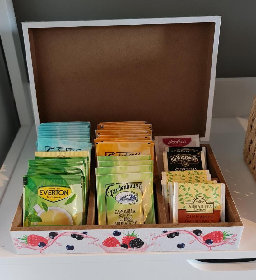 Moncrivello La Tana Dei Corgi Bed & Breakfast エクステリア 写真